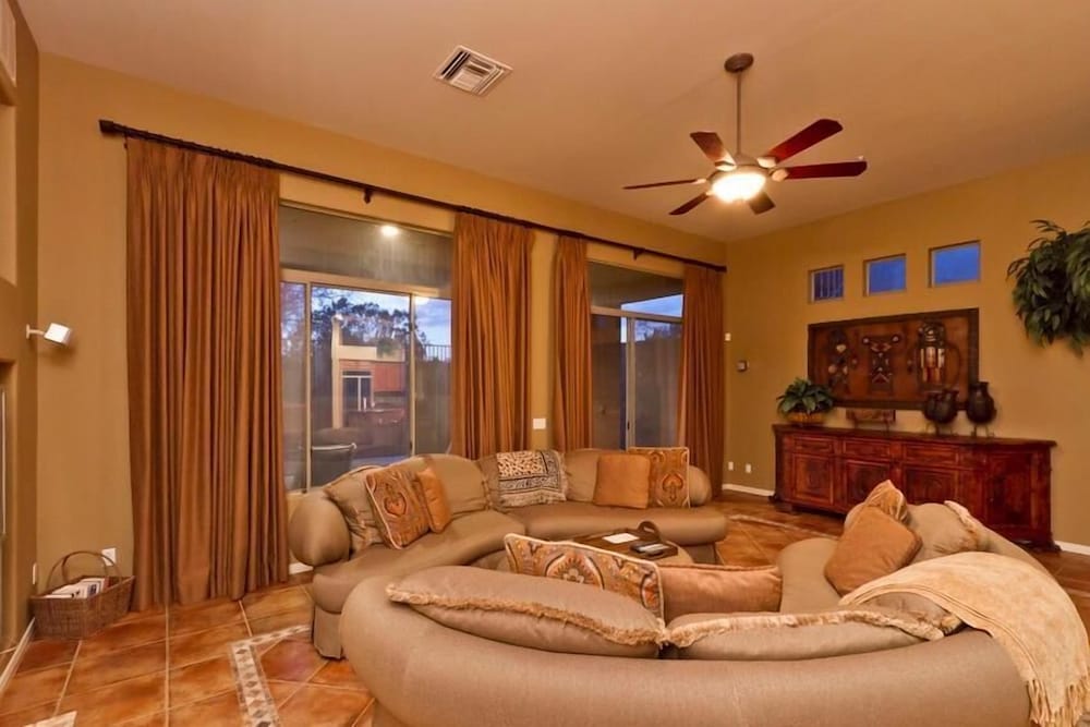 Desert Rose By Signature Vacation Rentals