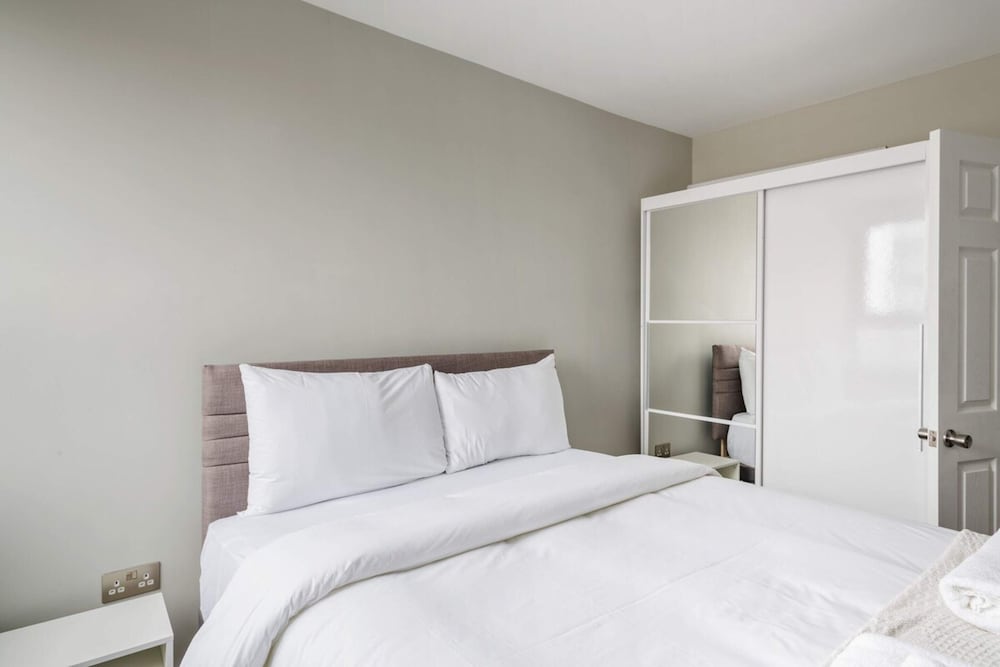 Modern 3 Bedroom Apartment in Holborn