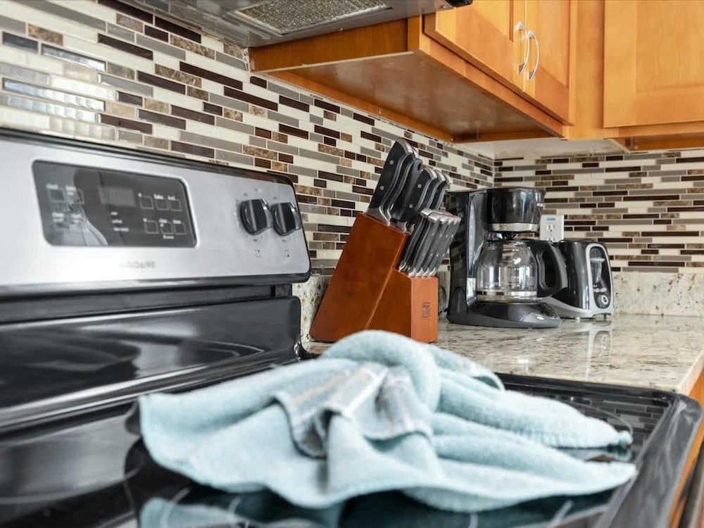 Villa Minutes From Disney 4bd 3Bt Private Pool Games