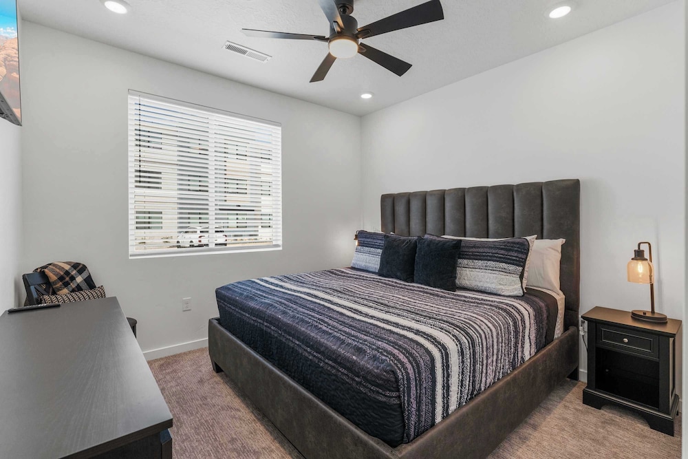 Sunset Ridge - Private Hot Tub Resort Amenities