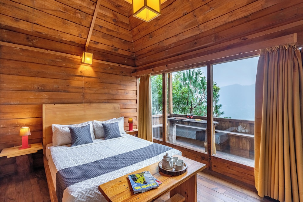 Alaya Stays Suro Woodcrest Chalet