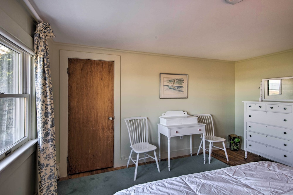 Expansive Beachfront Retreat w/ Outdoor Shower - Property Image 74