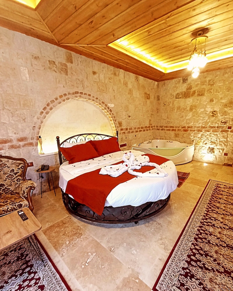 Yamak Stone House