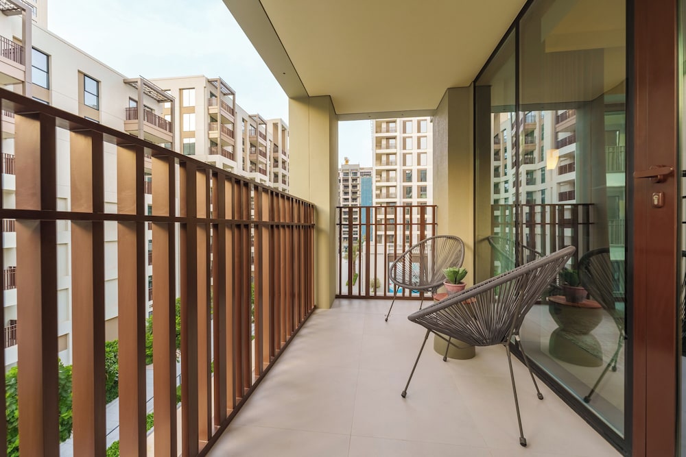 Maison Privee - Alluring Modern Apt in Dubai Creek Beach