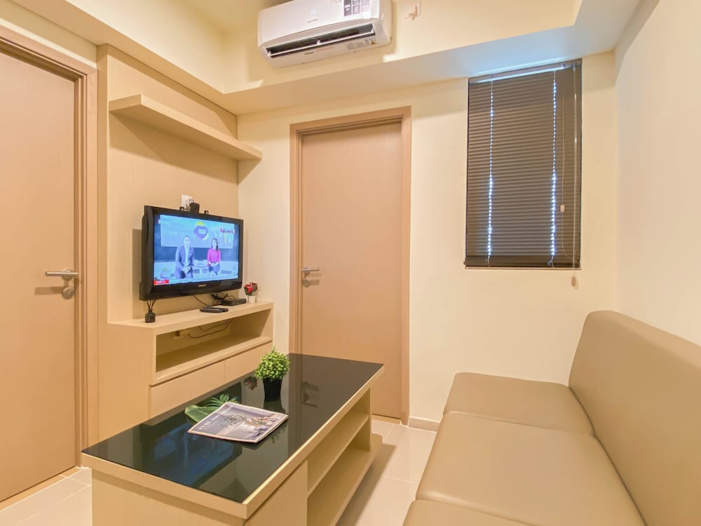 Warm Neutral 2Br At Meikarta Apartment