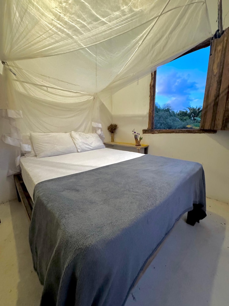 Hostel Mata House
