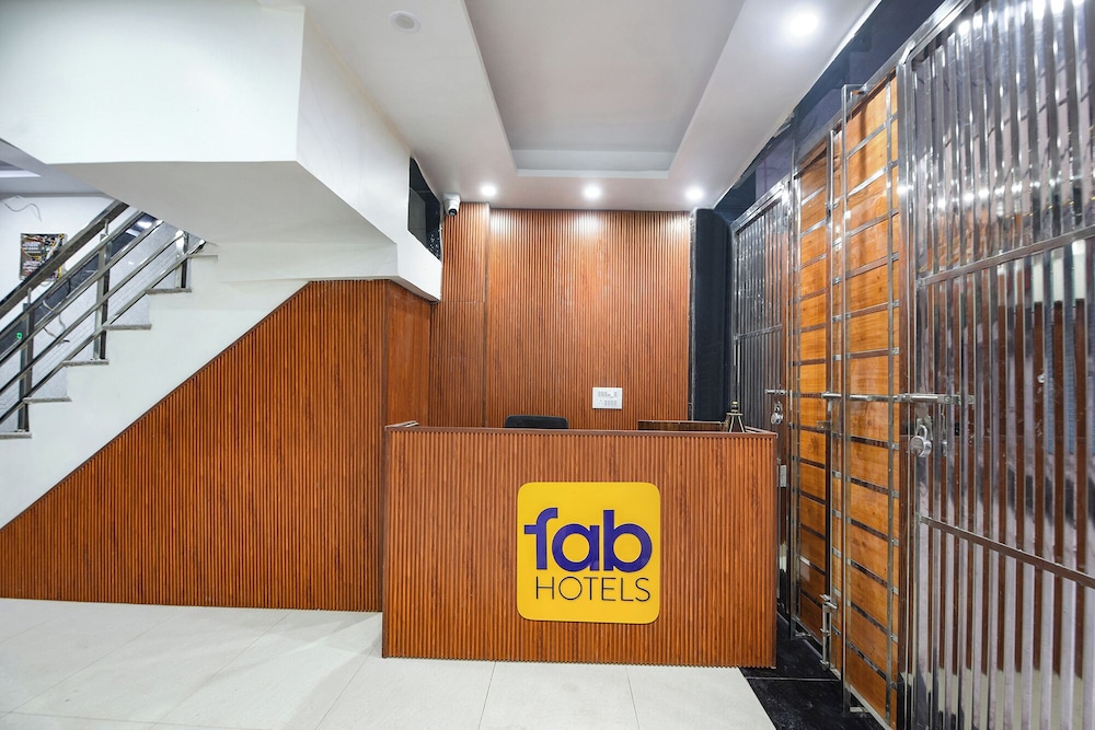 Fabhotel The Arrow