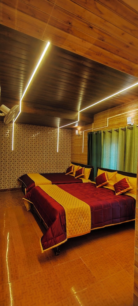 Mist Cottage & Home Stay