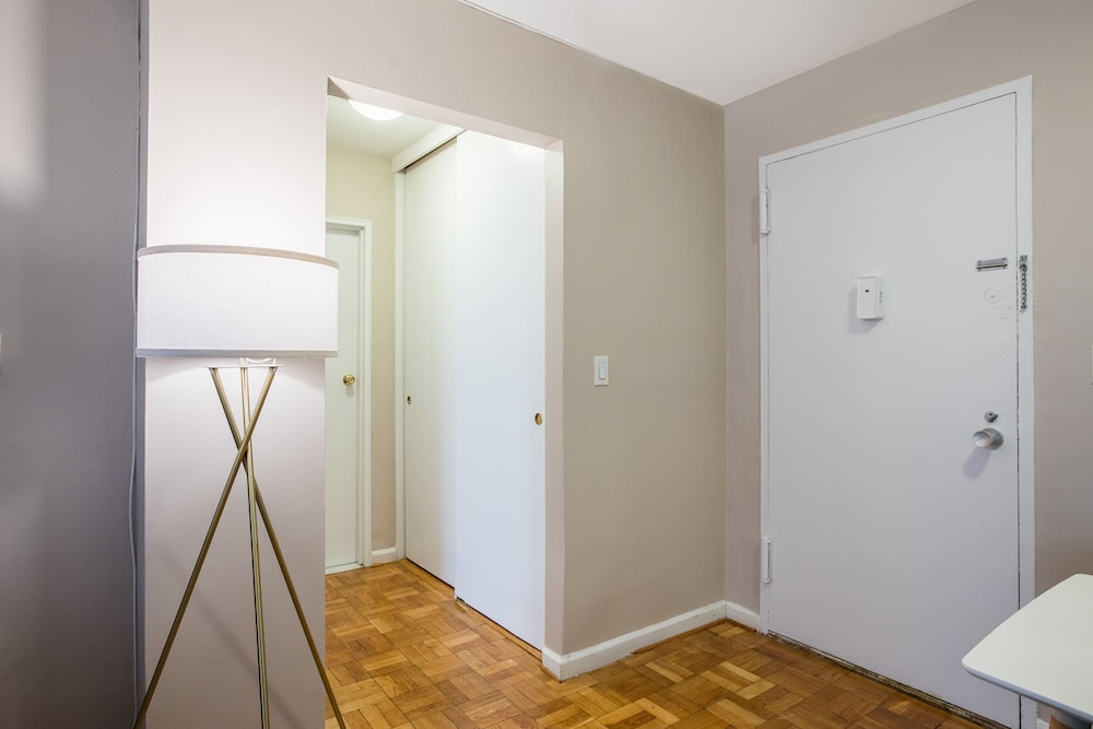 2 Bed Apt Ideally Located in UES of Manhattan
