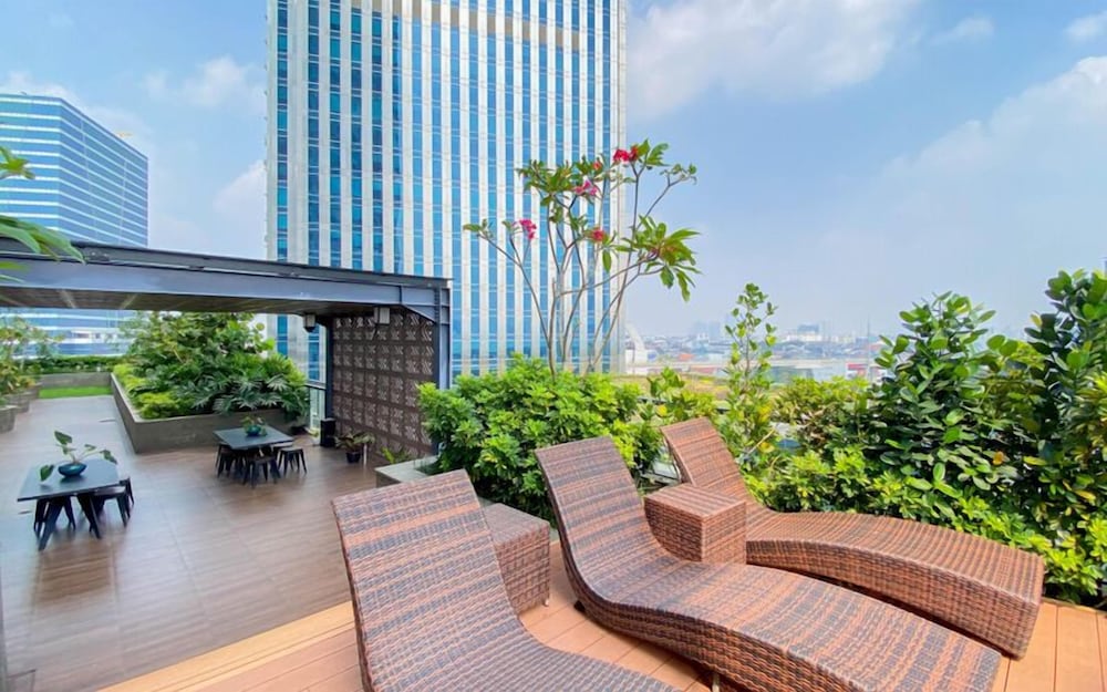 Modern 1Br At Samara Suites Apartment