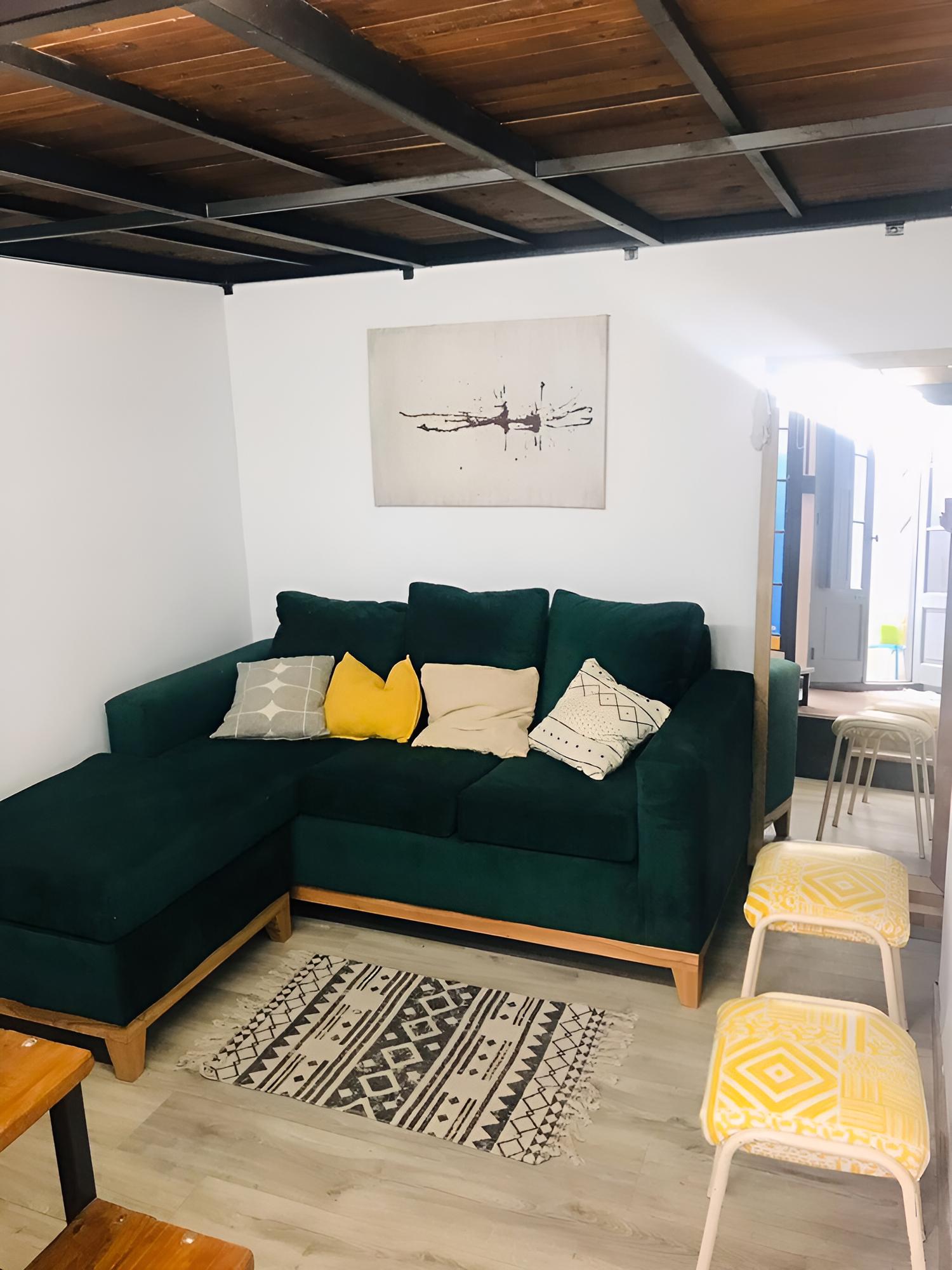 Caballito's Charming Duplex: Comfort and Enchantment