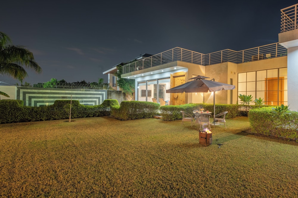The Nivaas Villa Bonita