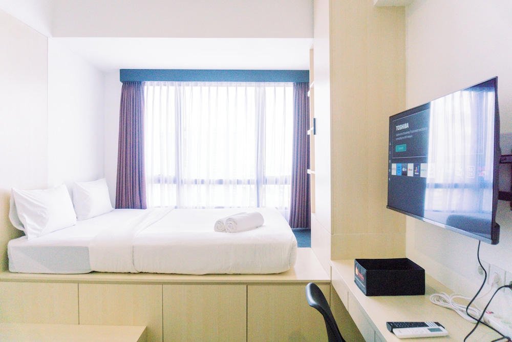 Comfort And Cozy Stay Studio Collins Boulevard Apartment