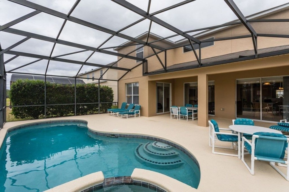 7BR Pool Home Emerald Island by SHV-8409