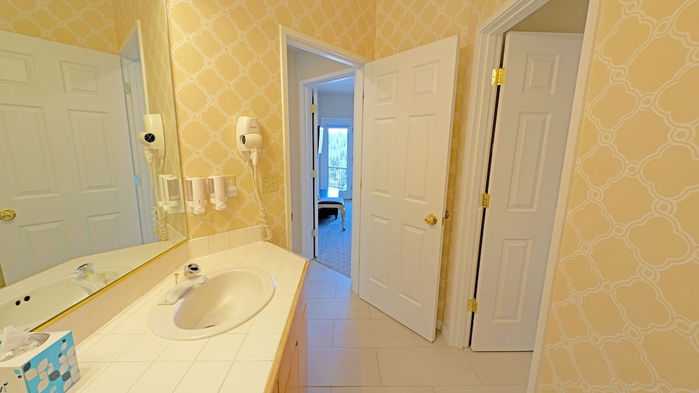 Mt Bachelor Village 328 A 1 Bedroom Condo