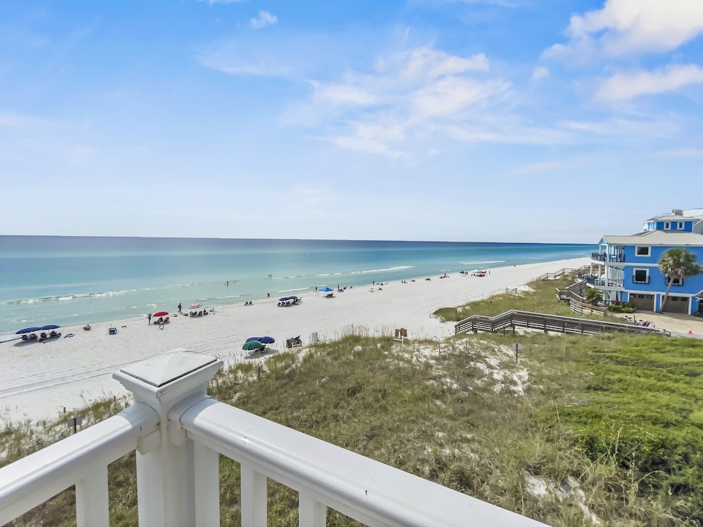 Turtle Watch 4 Bedroom Home by RedAwning view 4