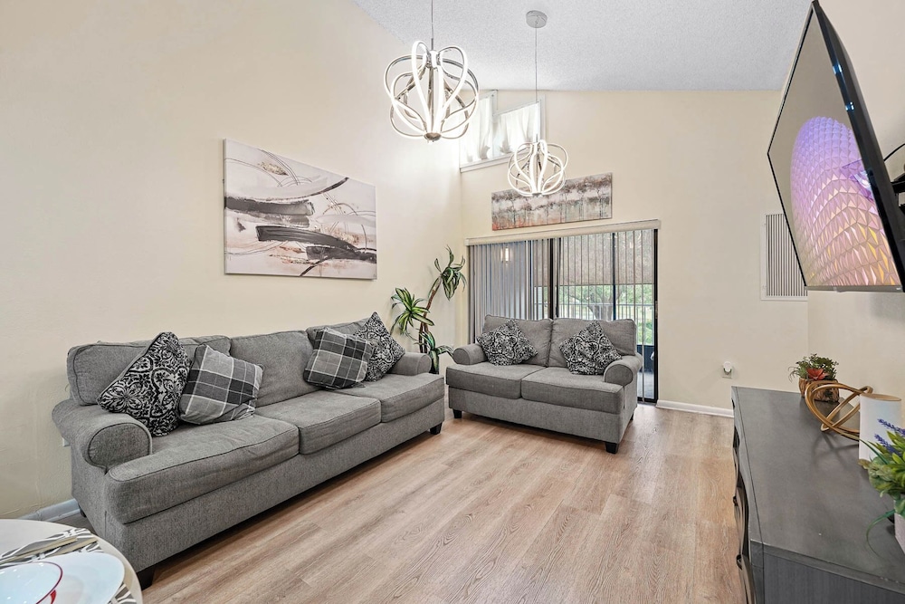 3648 Orlando Vacational Apartment 2nd floor, Lake view
