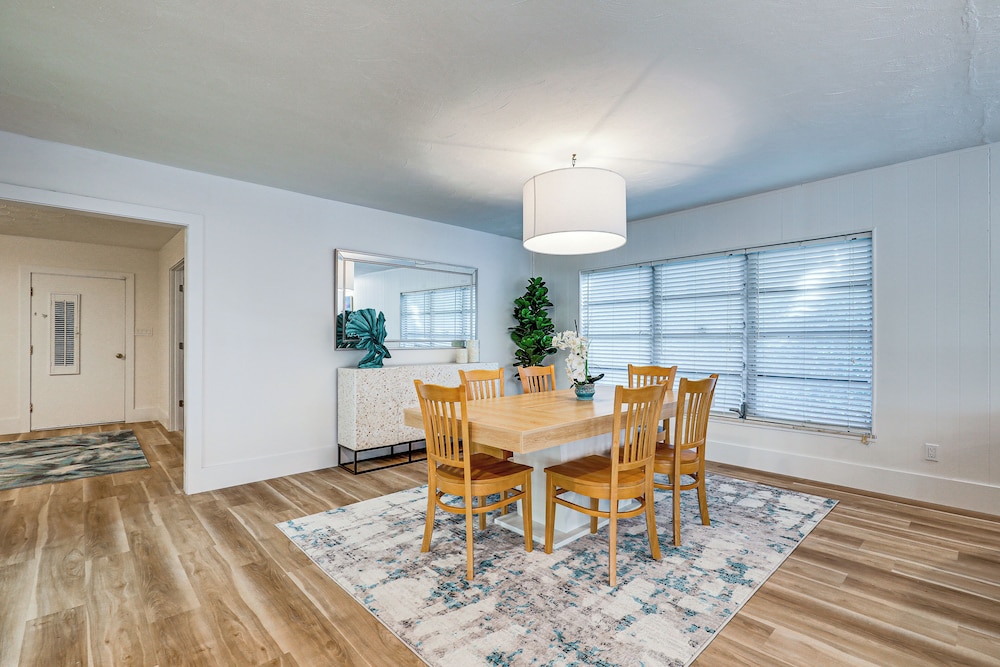 Davis Island Home w/ Lanai: 3 Mi to Downtown Tampa