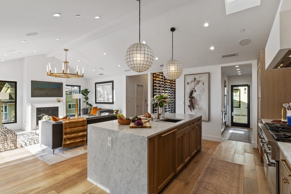 Ocean Whispers 4 Bedroom Home