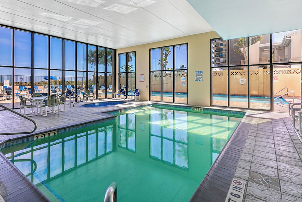 Corner 3BR w/ Wraparound Balcony & Gulf Views