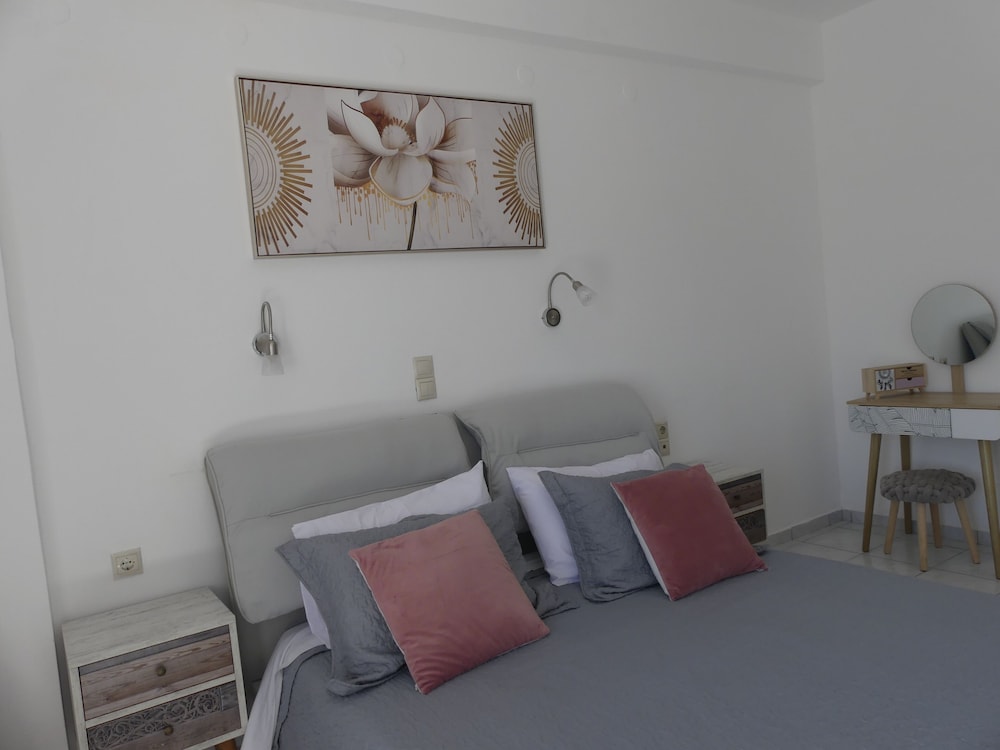 AMZ Apartments