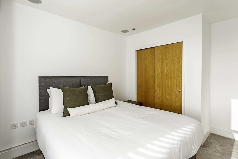 Elegant 3 bed Apartment in Earls Court