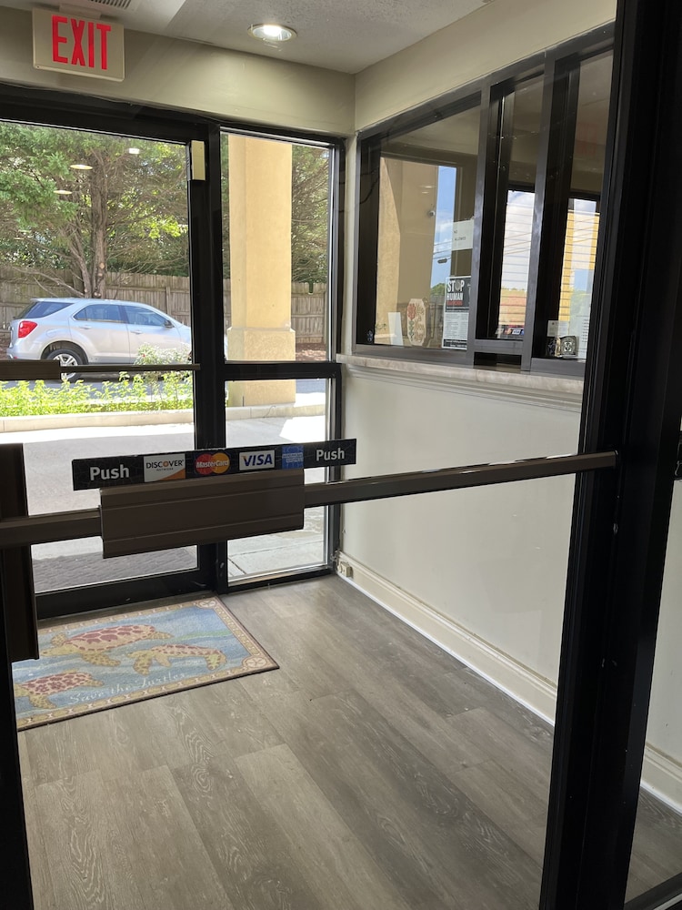 Royal Inn & Suite