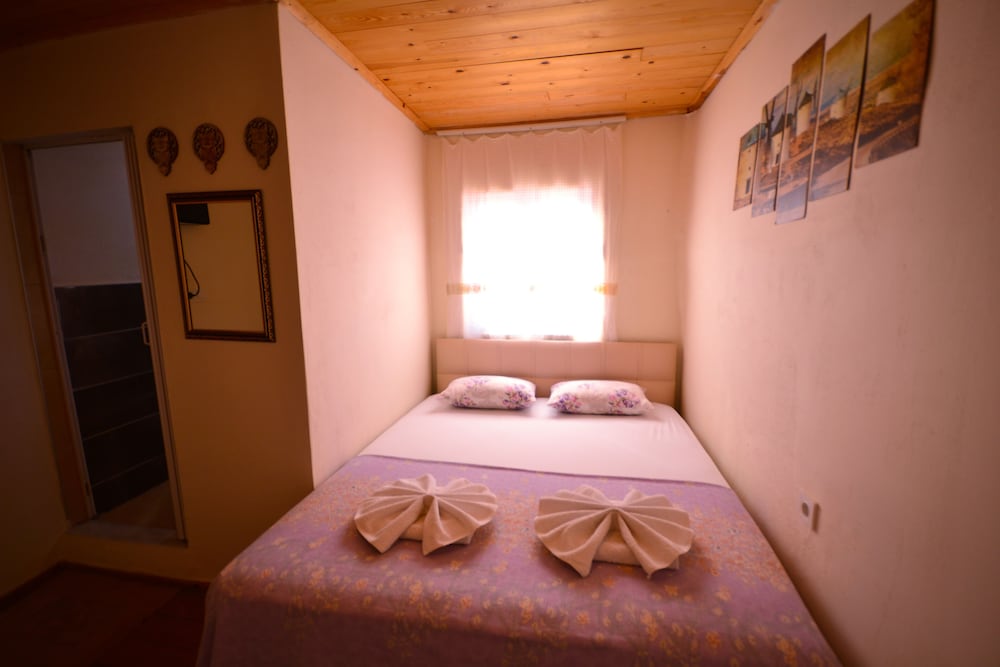 Ayvalik Moda Pansiyon - Image 65