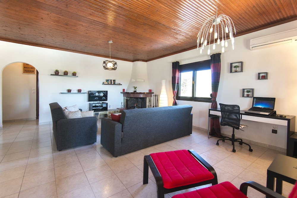 Minas Villa