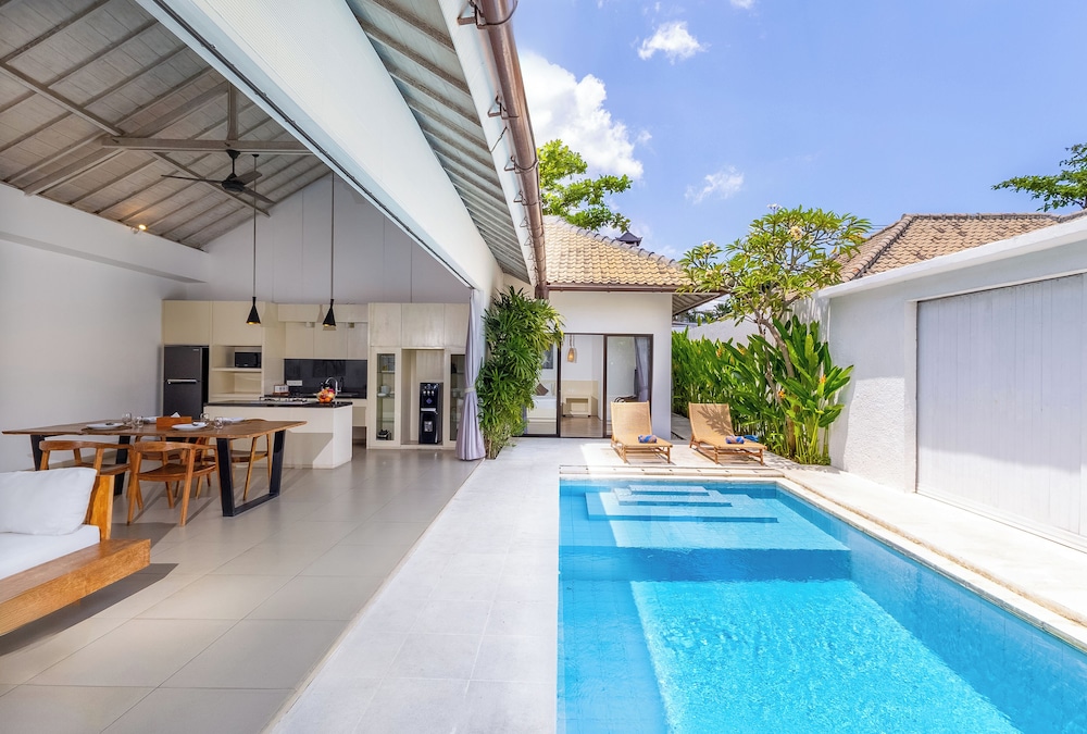 Villa Anakula 3 by Pertama Management