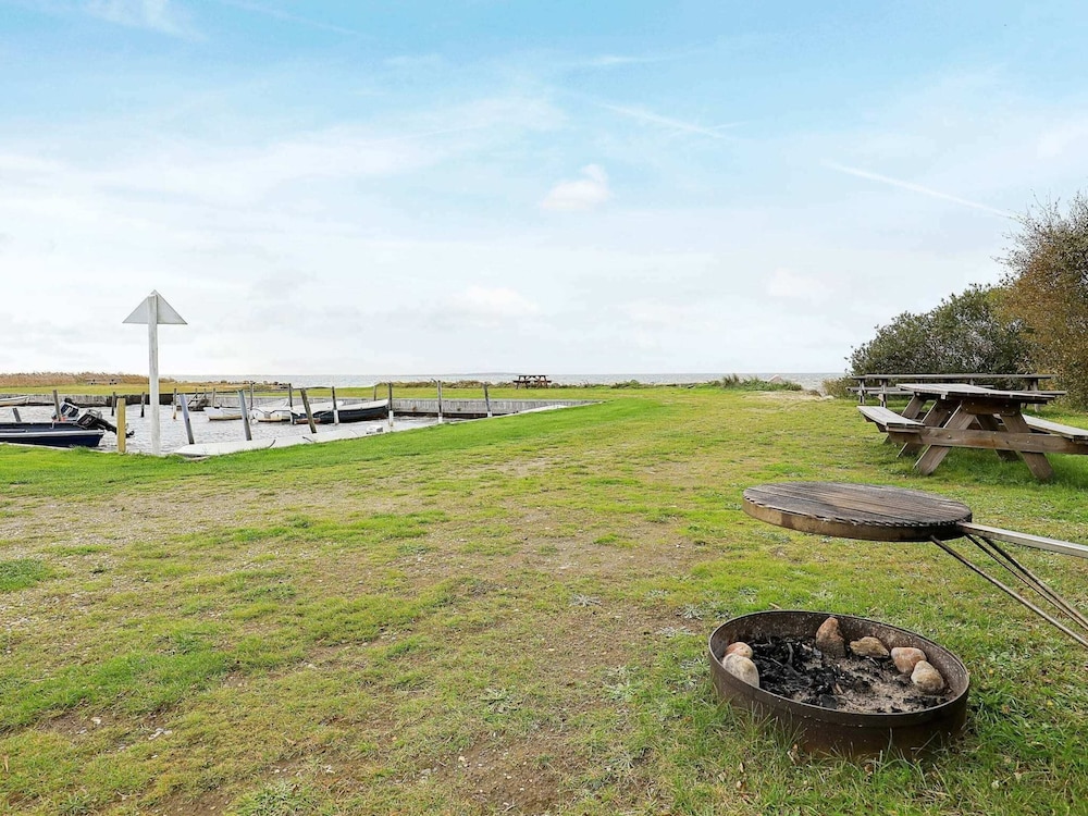 Enticing Holiday Home in Midtjylland near Sea view 2