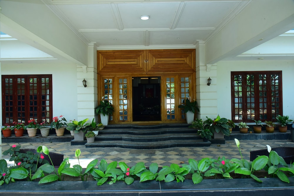 Serenity Cottage Luxury Homestay view 2