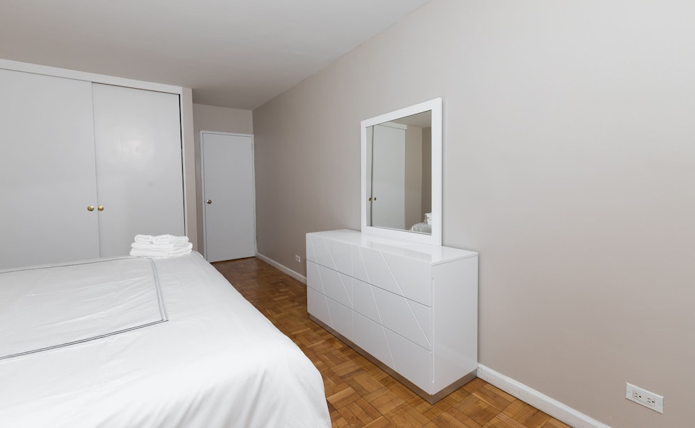 2 Bed Apt Ideally Located in UES of Manhattan
