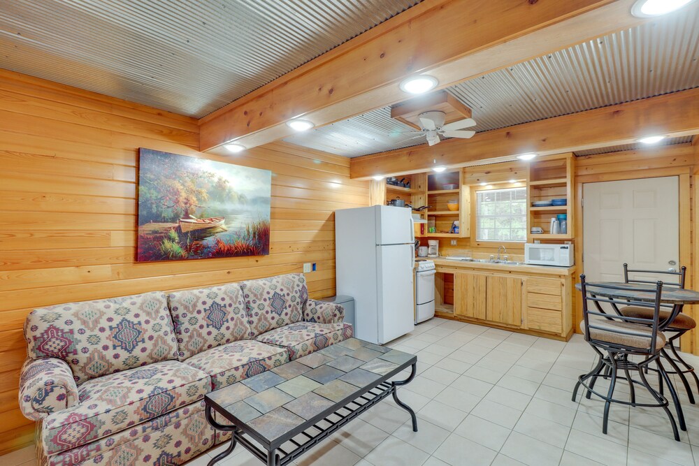1/2 Mi to Greers Ferry Lake: Quiet Cabin w/ Porch view 5