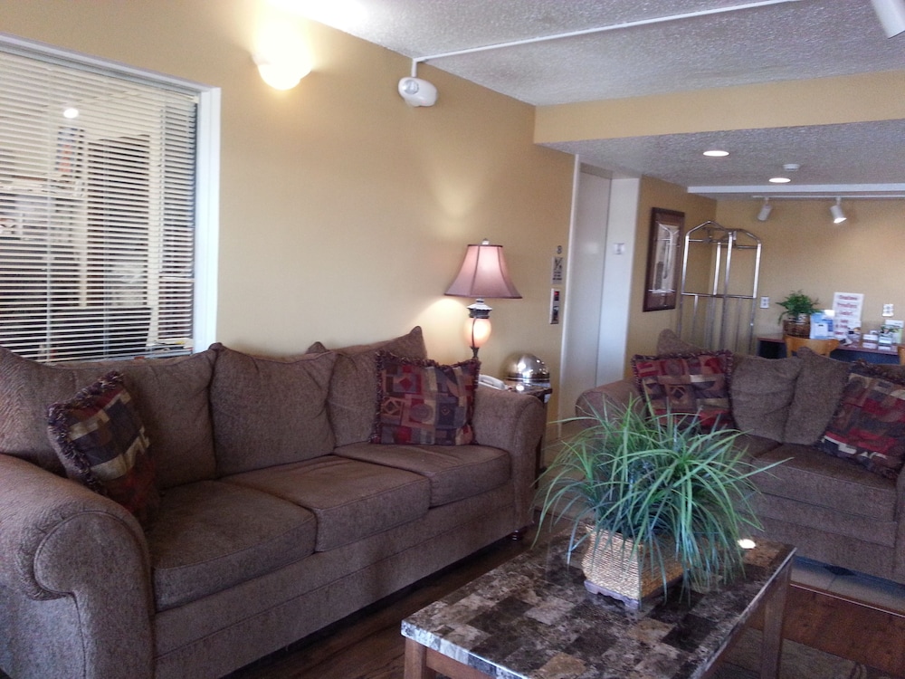Birmingham Vacations - Parkway Inn of Birmingham - Property Image 8