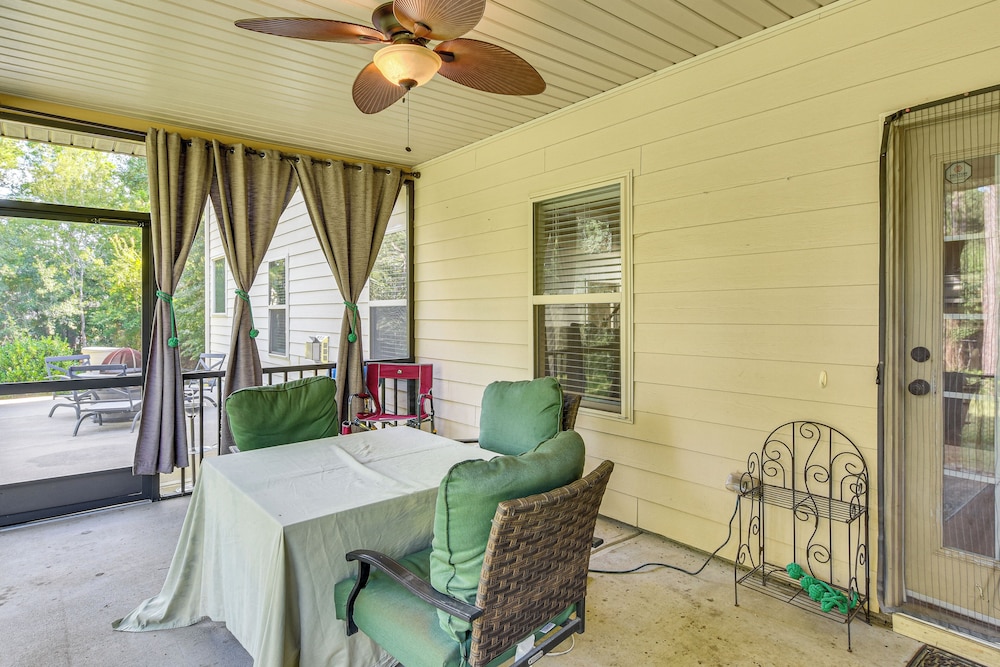 Golf & Hike: Family Home 11 Mi to Fort Bragg!