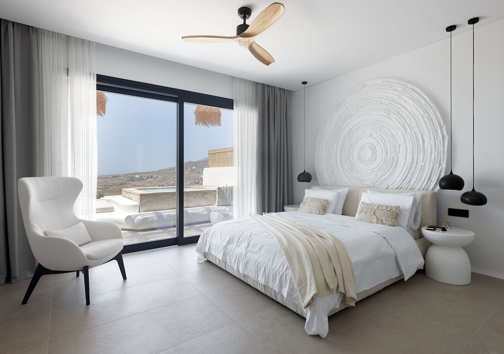 WhiteArt Suites
