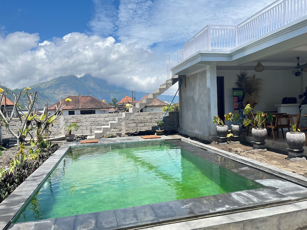 Green Caldera Estate