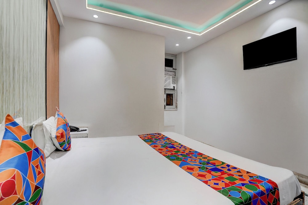 Fabhotel Red Leaf Stay
