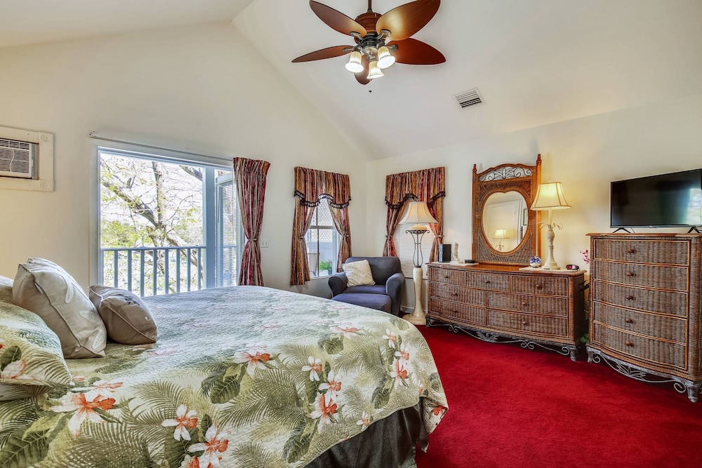 Duval Sea Turtle by Avantstay Great Location Close to Shops Shared Pool