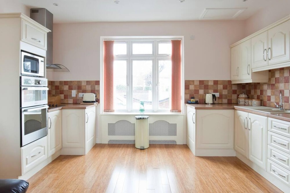 Emerald in Caister-on-sea view 5