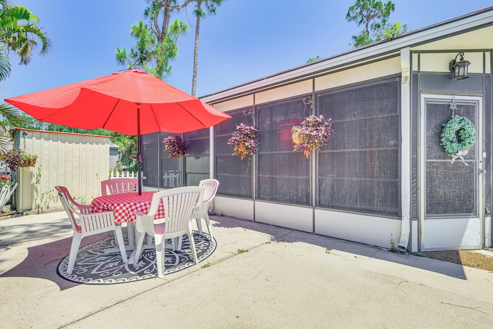 Swim, Fish & Play: Pet-friendly Gem in Fort Myers