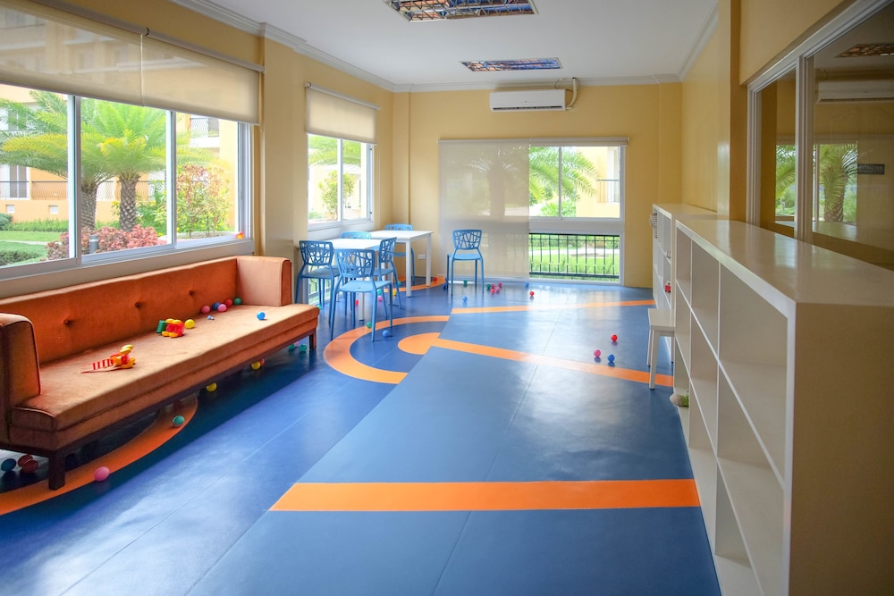 SR Vacation Rental - San Remo Oasis