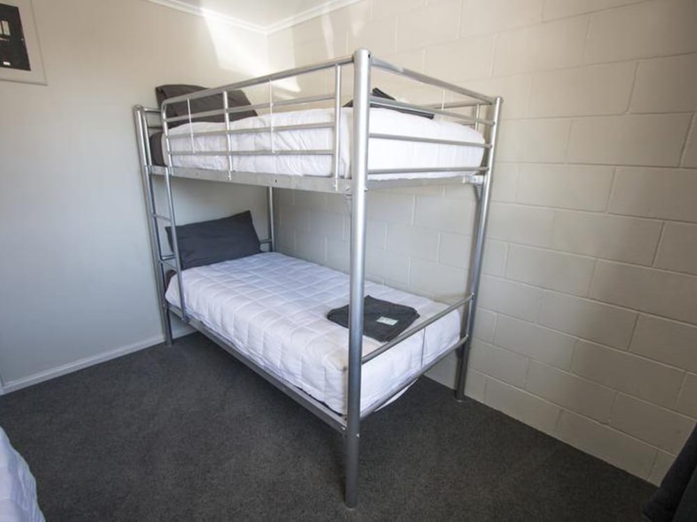 Mahia Beach Motel and Holiday Park