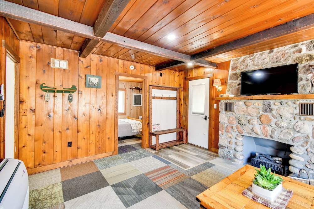 Walk to Houghton Lake: Cabin w/ Fire Pit!