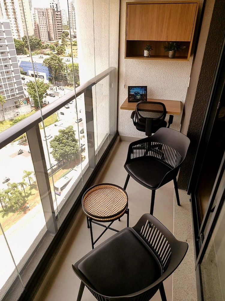 Haus Mitre Residences