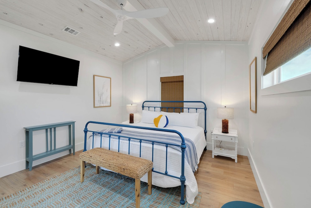 Suite Beach Tybee by Tybee Vacation Rentals