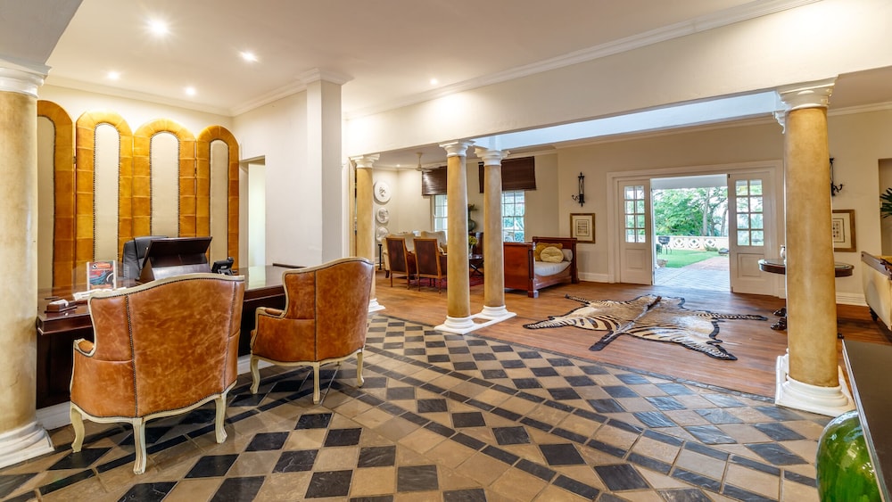 Blue Mountain Luxury Lodge