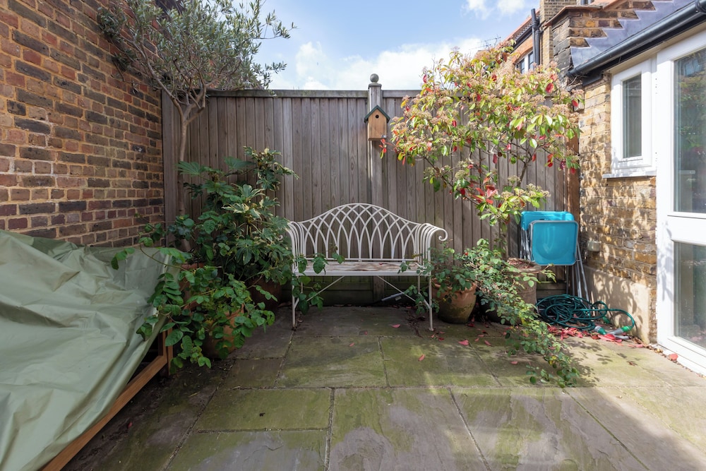 Beautiful & Cosy 2BD House - Southwark