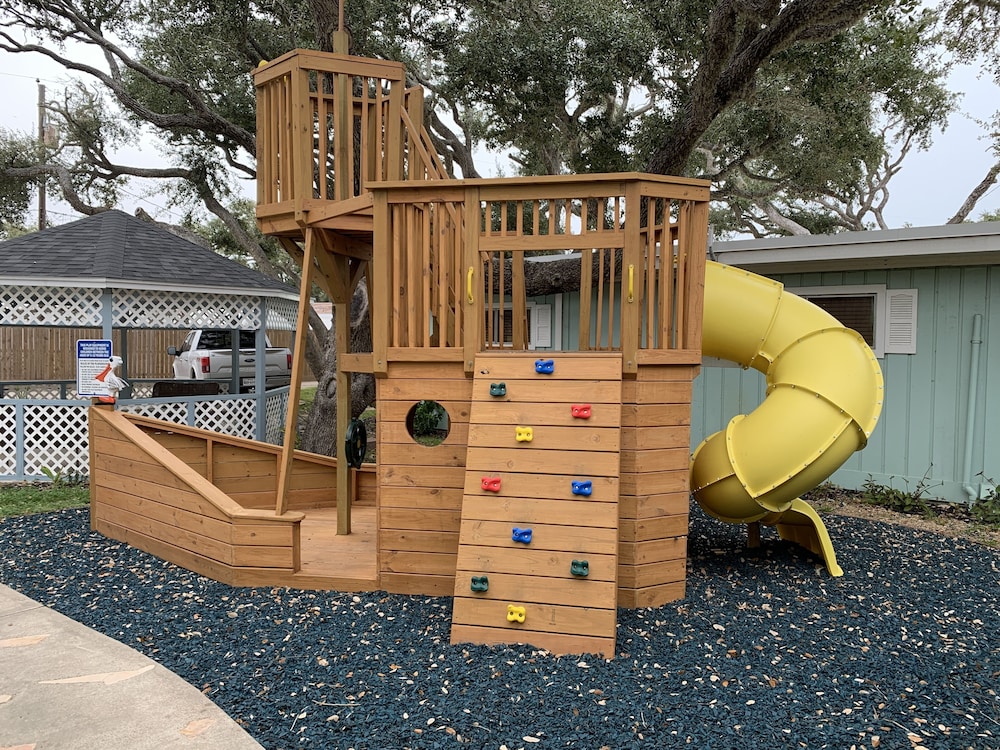 Pelican Bay Resort